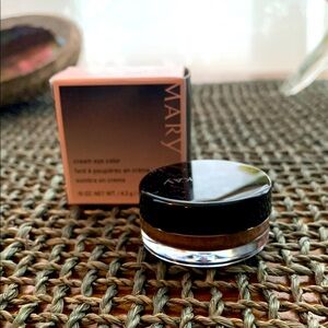 Mary Kay NIP Iced Cocao Cream Eye Color